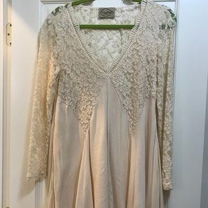 Lace flowy dress